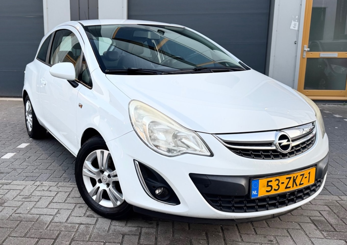 Opel Corsa - 1.2 EcoFlex  Anniversay Edition LPG 1.2 EcoFlex Anniversay Edition LPG - AutoWereld.nl