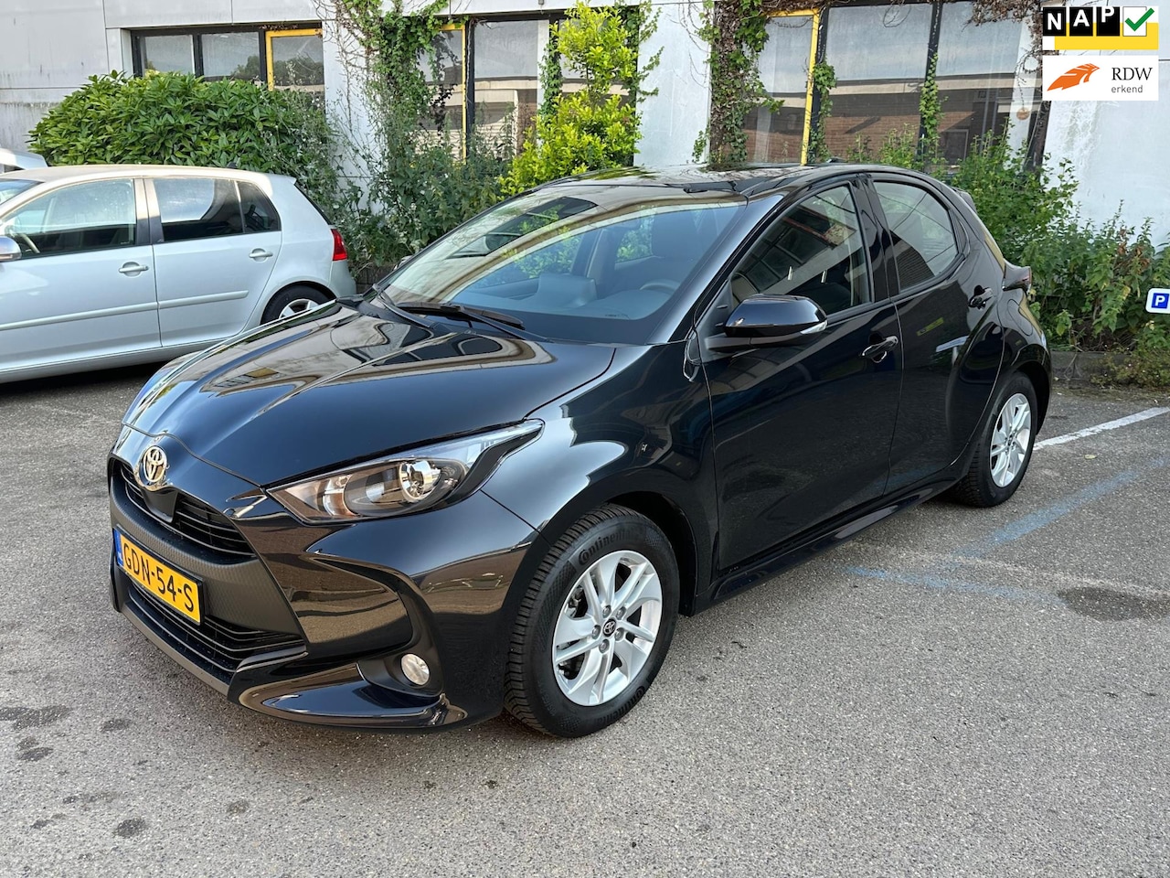 Toyota Yaris - 1.5 Hybrid 115 Business/ Camera/ Apple Carplay/ NL-auto - AutoWereld.nl
