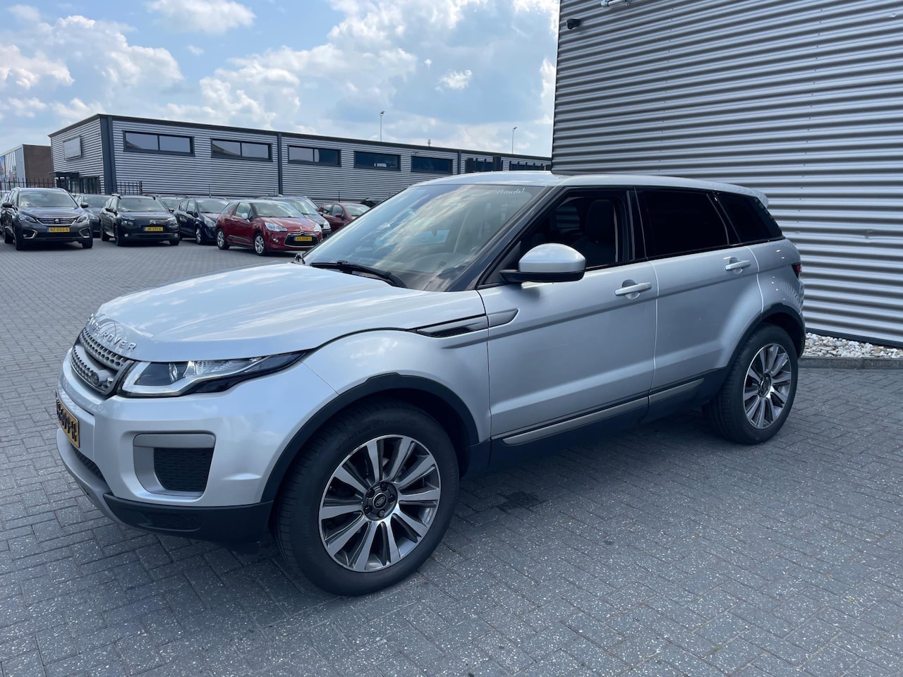 Land Rover Range Rover Evoque - 2.0 eD4 Urban Series Pure 2.0 eD4 Urban Series Pure - AutoWereld.nl