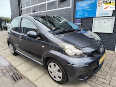 Toyota Aygo - 1.0-12V Comfort, grote beurt, airco, nette auto