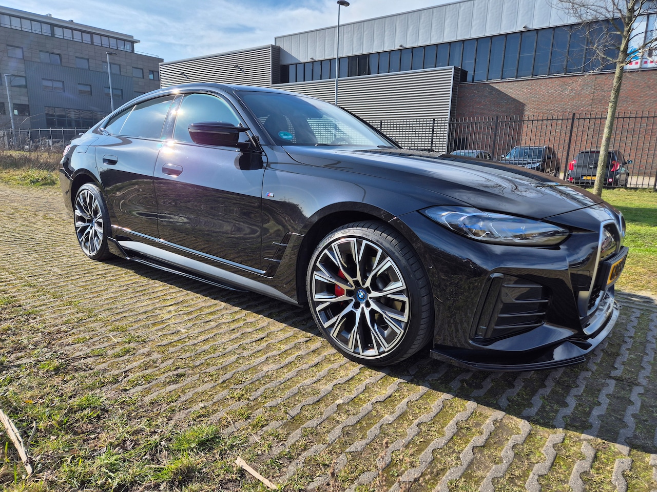 BMW i4 - eDrive40 High Executive Met Batterij Certificaat van AVILOO - AutoWereld.nl