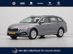 Skoda Octavia Combi - 1.0 e-TSI 110pk DSG Business Edition Trekhaak Navigatie Keyless Lm Velgen