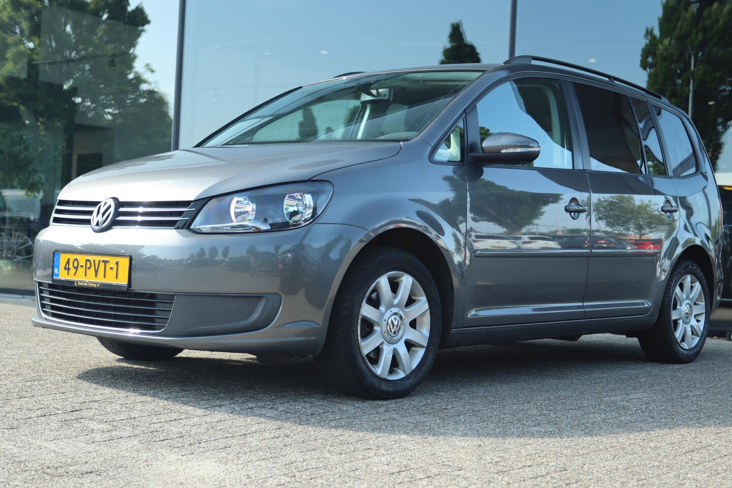 Volkswagen Touran - 1.2 TSI COMFORTLINE BLUEMOTION 1E EIG. ORIG. NL | CRUISE | CLIMATE | LMV - AutoWereld.nl