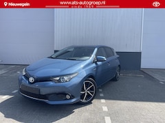 Toyota Auris - 1.8 Hybrid Dynamic Hatchback