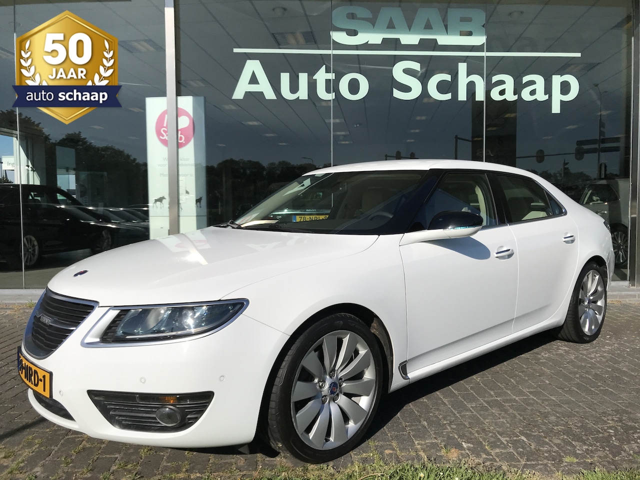 Saab 9-5 - 2.0T Vector XWD Automaat | Rijklaar incl garantie | Trekhaak Stoelverwarming 19 inch - AutoWereld.nl