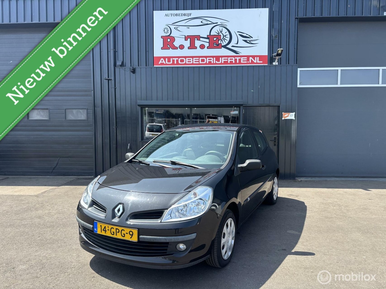 Renault Clio - 1.2-16V Authentique lees tekst! - AutoWereld.nl