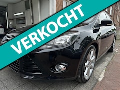 Ford Focus - 1.6 EcoBoost First Edition StoelVerwarming Airco Dealer Onderhouden