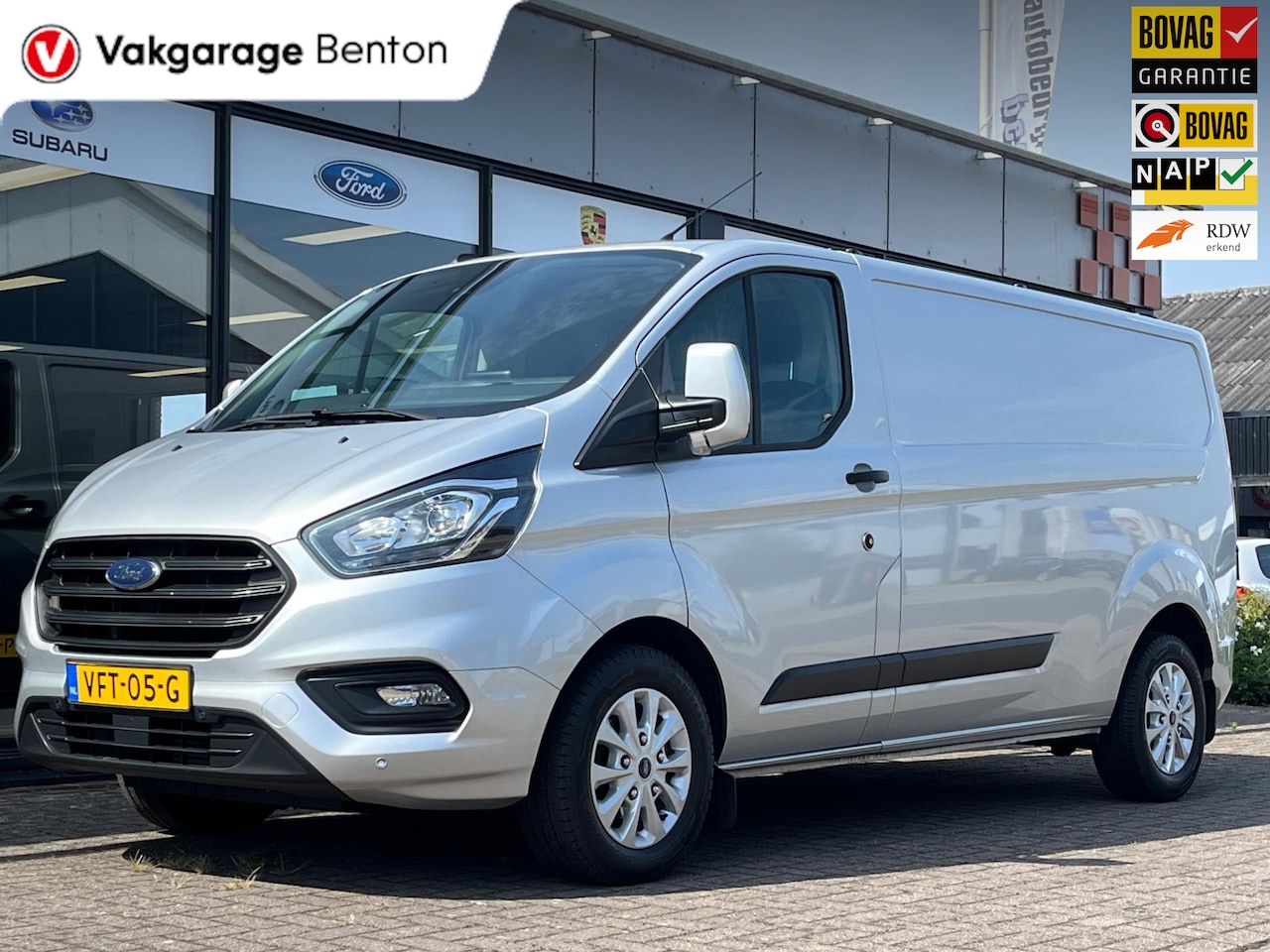 Ford Transit Custom - 300 2.0 TDCI 130pk AUTOMAAT L2 Gesloten Bestel Limited | Apple Carplay | Navigatie | PDC | - AutoWereld.nl