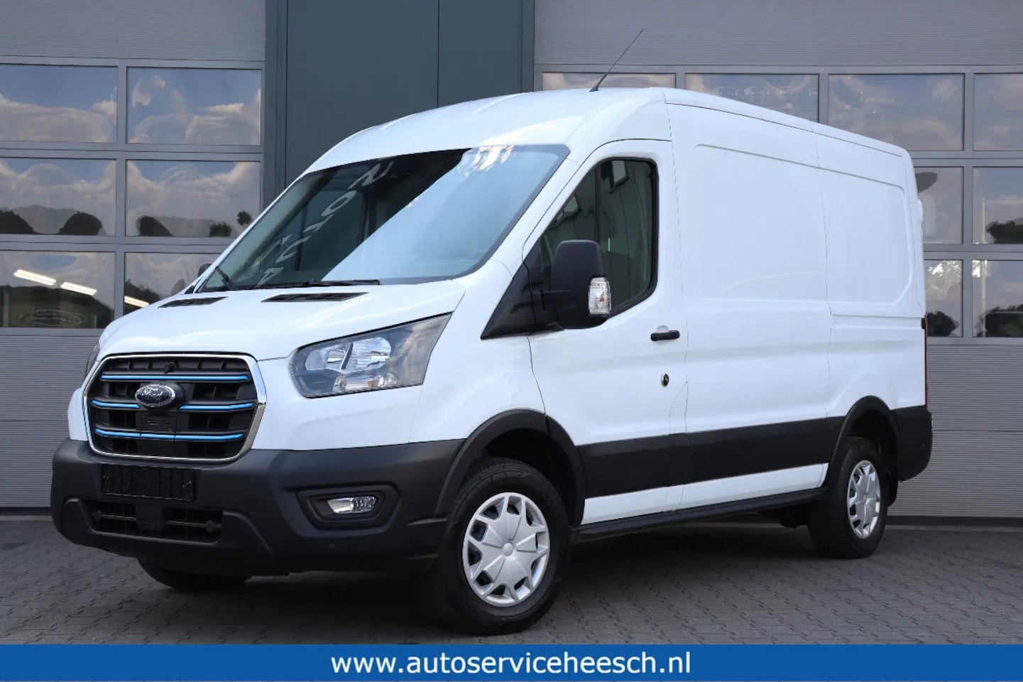 Ford E-Transit - 68KWH L2H2 l 100% ELEKTRISCH l NAVI l CAMERA l CLIMATE CONTROL - AutoWereld.nl