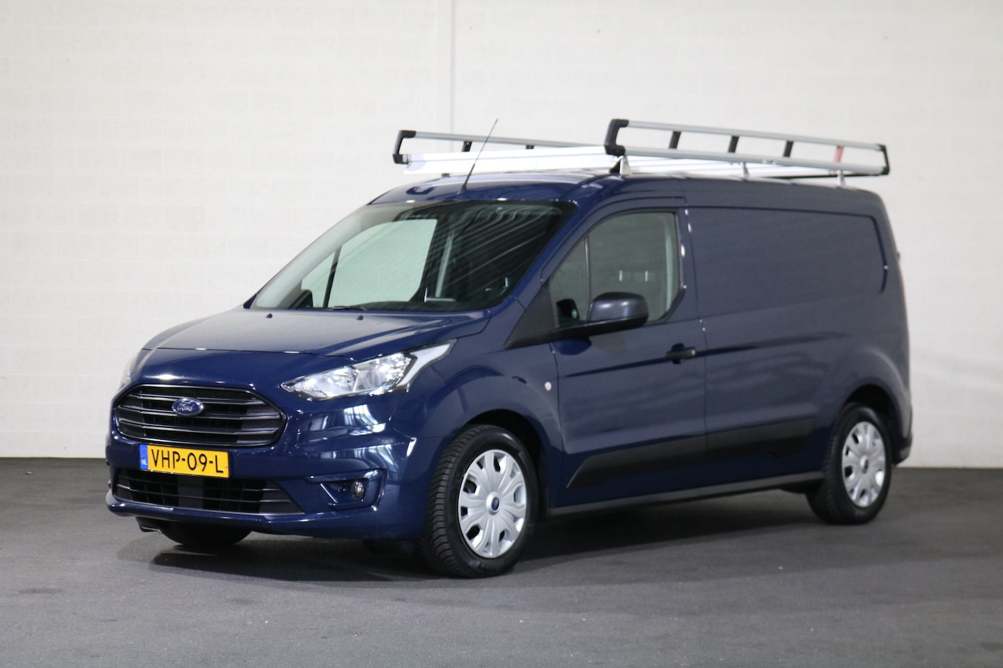 Ford Transit Connect - 1.0 Ecoboost L2 Trend Airco Navigatie Camera - AutoWereld.nl