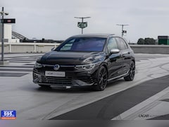 Volkswagen Golf - 2.0 TSI R 4Motion I Akrapovic I BTW