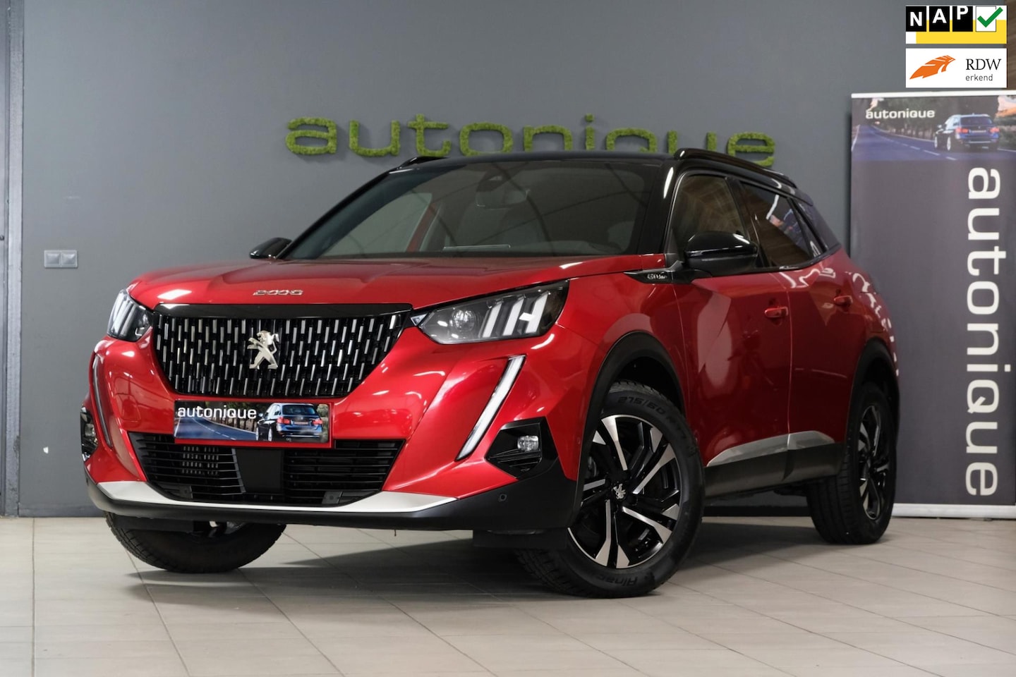 Peugeot 2008 - 1.2 PureTech GT-Line *41.945km* |Navi/Camera/Apple Carplay| **Diamant Grille* - AutoWereld.nl