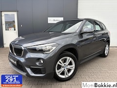 BMW X1 - sDrive16d High Exec. Leder / HUD / Elek. achterklep