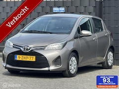 Toyota Yaris - 1.0 VVT-i Aspiration+Camera+Navigatie+Trekhaak