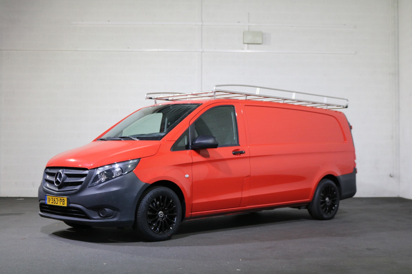 Mercedes-Benz Vito - 114 CDI Extra Lang Airco Navigatie Inrichting Imperiaal - AutoWereld.nl