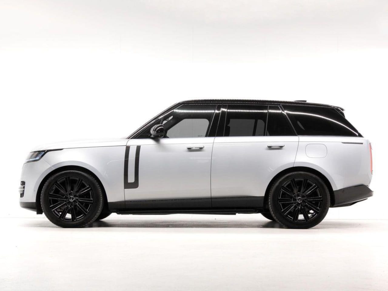 Land Rover Range Rover - 3.0 P440e | ACC | 360 Cam | E.Treeplanken | E.Trekhaak 2500kg | 2 Jaar garantie | Stuurver - AutoWereld.nl