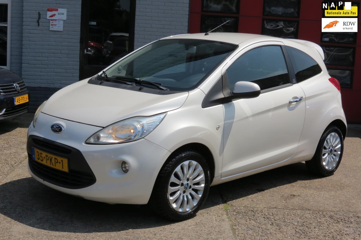 Ford Ka - 1.2 Titanium X start/stop 1.2 Titanium X start/stop , AIRCO, ELEK RAMEN , LM VELG - AutoWereld.nl