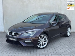 Seat Leon - 1.4 EcoTSI FR Pano Carplay Leder/alca 18'' Keyless