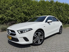 Mercedes-Benz A-klasse - 250e Business Solution Luxury Limited Camera, PDC, Enz