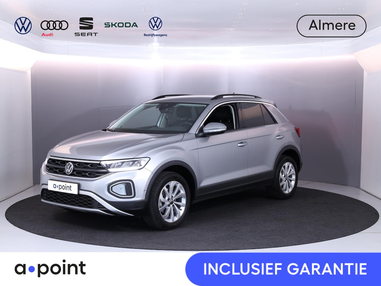 Volkswagen T-Roc - 1.5 TSI Life Edition 150 pk Automaat (DSG) | Verlengde garantie | Navigatie via App | Park - AutoWereld.nl