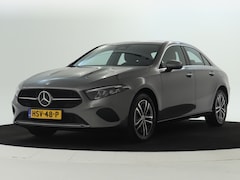 Mercedes-Benz A-klasse - 250 e Luxury Line | Progressive Line Advanced Plus | Sfeerverlichting | Laden 11 kW | Stuu