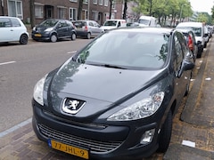 Peugeot 308 - 1.6 VTi Style Er zit een barst in de voorruit