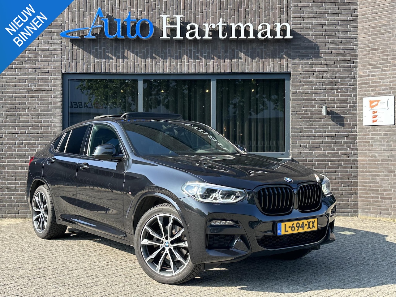 BMW X4 - xDrive20i High Executive M-Sport PANO|HARMANKARDON|HUD|LEDER - AutoWereld.nl
