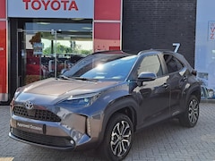 Toyota Yaris Cross - 1.5 HYBRID STYLE PANORAMADAK NAVIGATIE EL-ACHTERKLEP STUUR/STOEL/VOORRUITVERWARMING LED