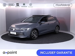 Volkswagen Golf - 1.5 eTSI Style 50 edition 150 pk Automaat (DSG) | Navigatie | Panoramadak | Elektr. trekha