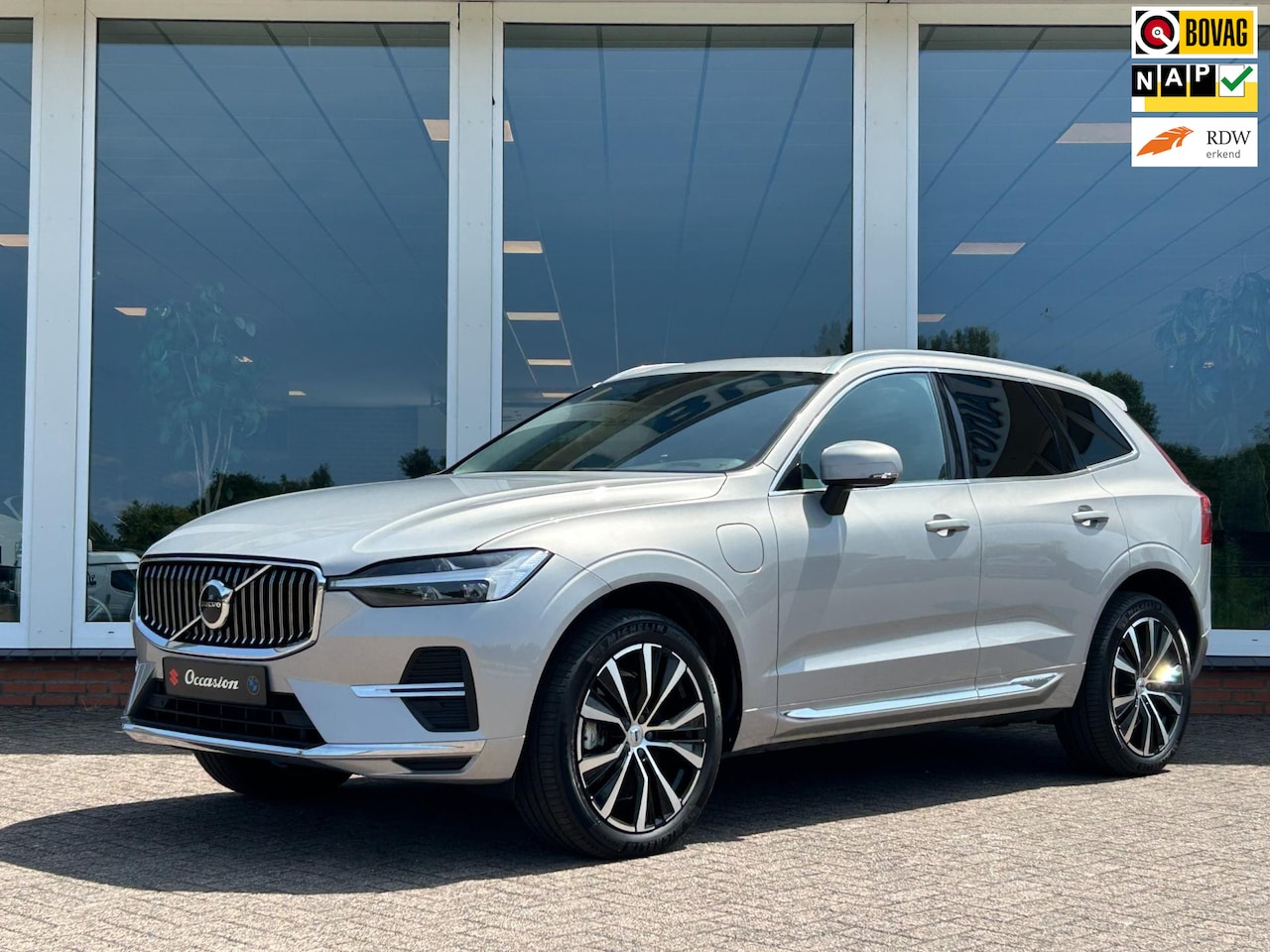 Volvo XC60 - 2.0 T6 Recharge Plug-in Hybrid AWD Plus Bright - Long Range - Panorama - Pilot Assist - Ca - AutoWereld.nl