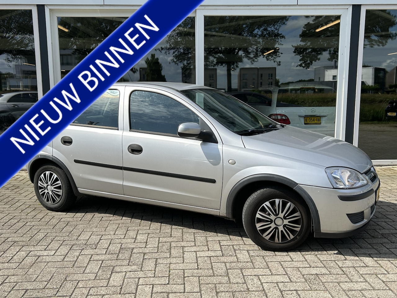 Opel Corsa - 1.2-16V Essentia Airco / Elek. spiegels / 5 drs. - AutoWereld.nl
