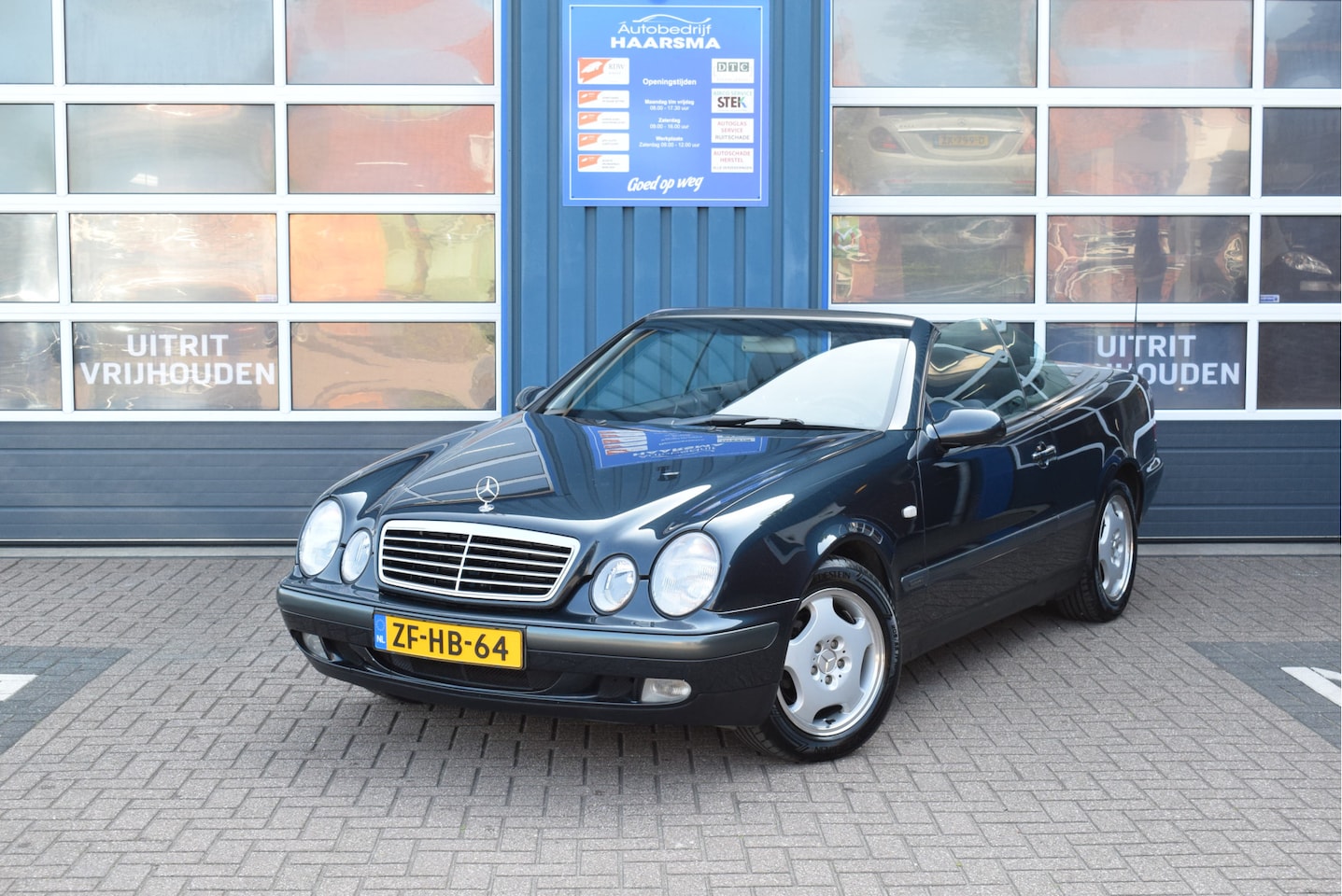 Mercedes-Benz CLK-klasse Cabrio - 200 Elegance Automaat - AutoWereld.nl