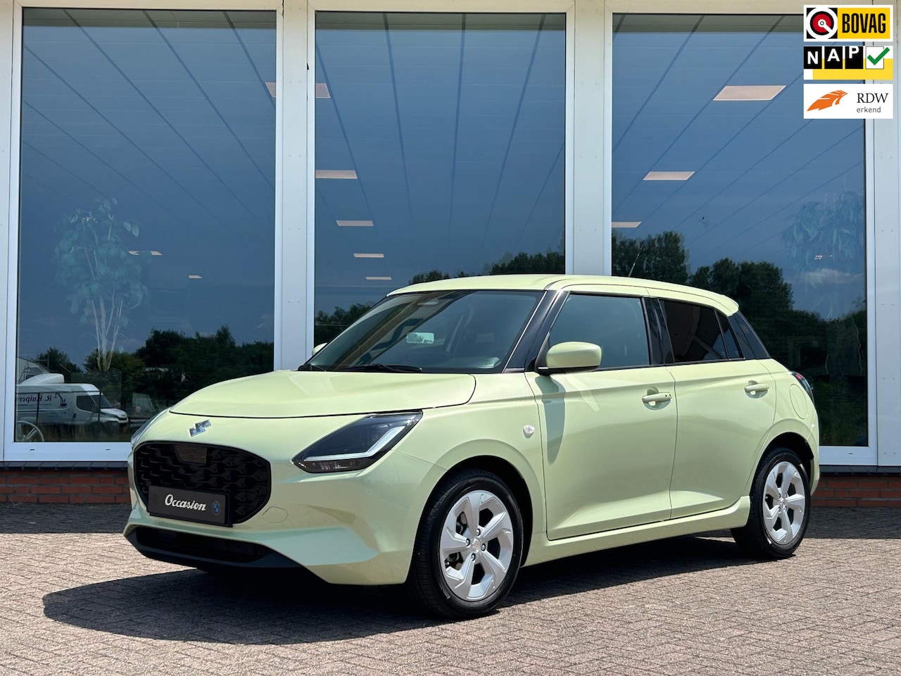 Suzuki Swift - 1.2 Select Smart Hybrid - Navi - Camera - LM - 5.044 KM - AutoWereld.nl
