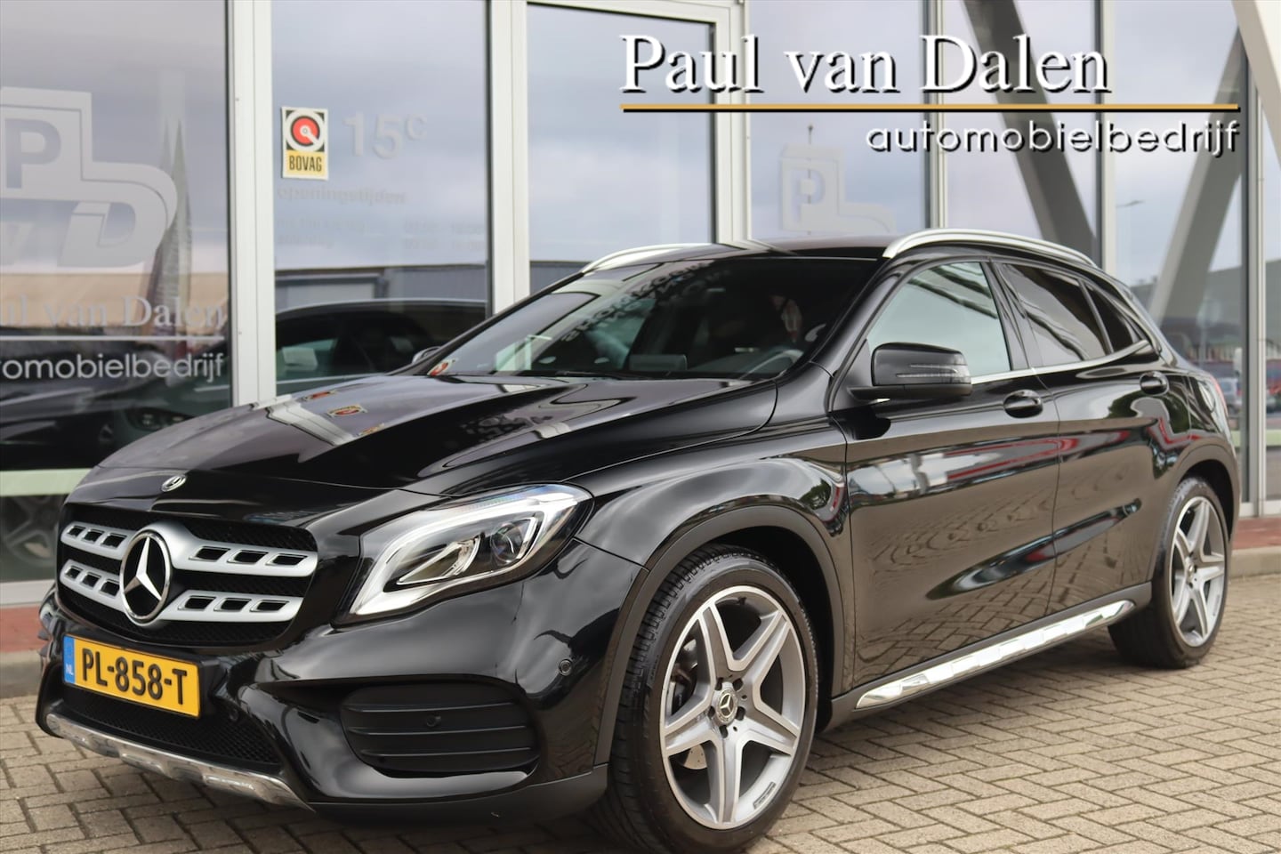 Mercedes-Benz GLA-Klasse - GLA180 AUTOMAAT AMG LINE Navi | Full Led | NL Auto | Camera | Pdc v+a | 19 Inch Lm | Clima - AutoWereld.nl