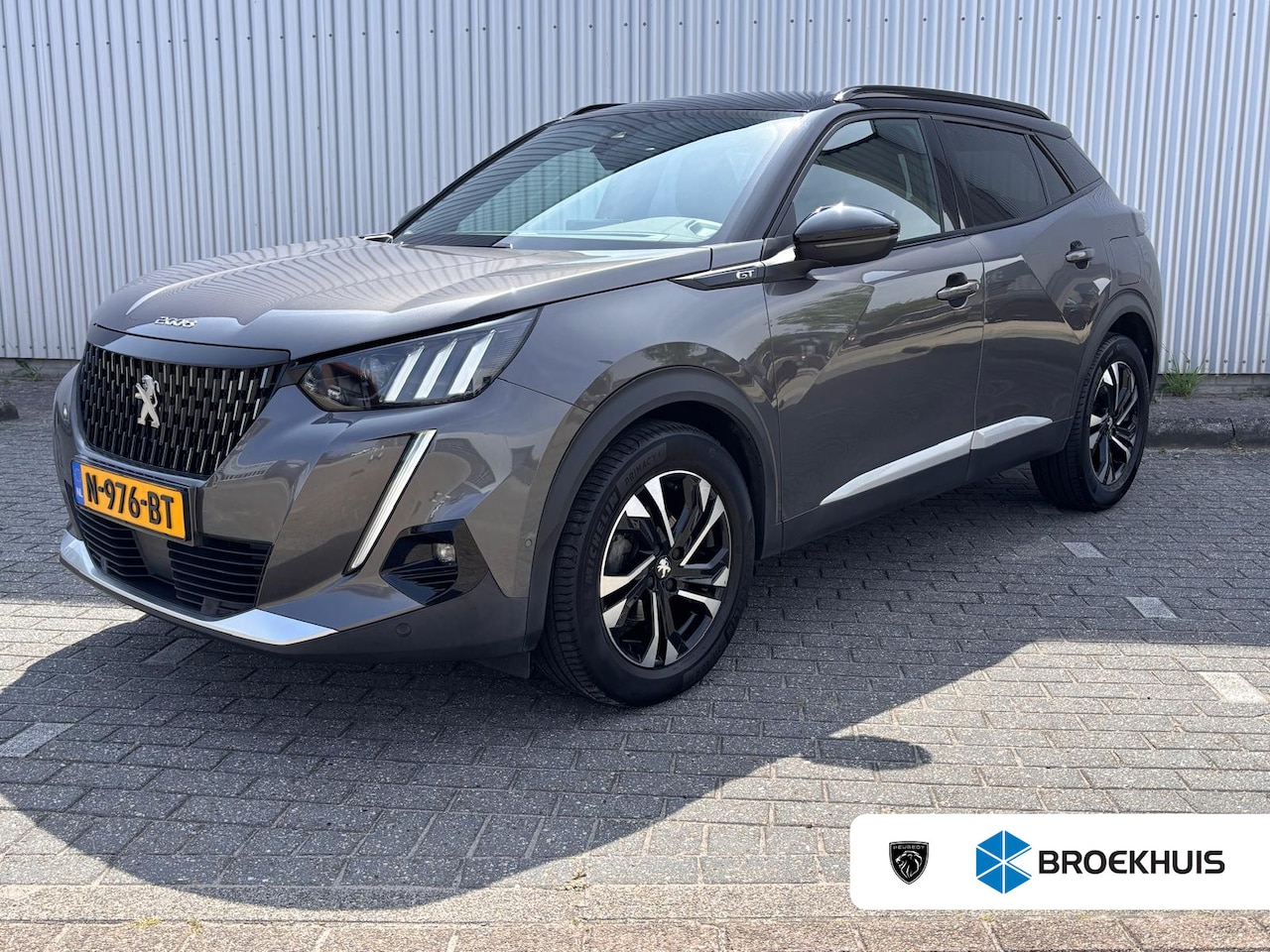 Peugeot 2008 - 1.2 PureTech GT | 130PK Automaat | Trekhaak | Navigatie | Camera | Apple Carplay / Android - AutoWereld.nl