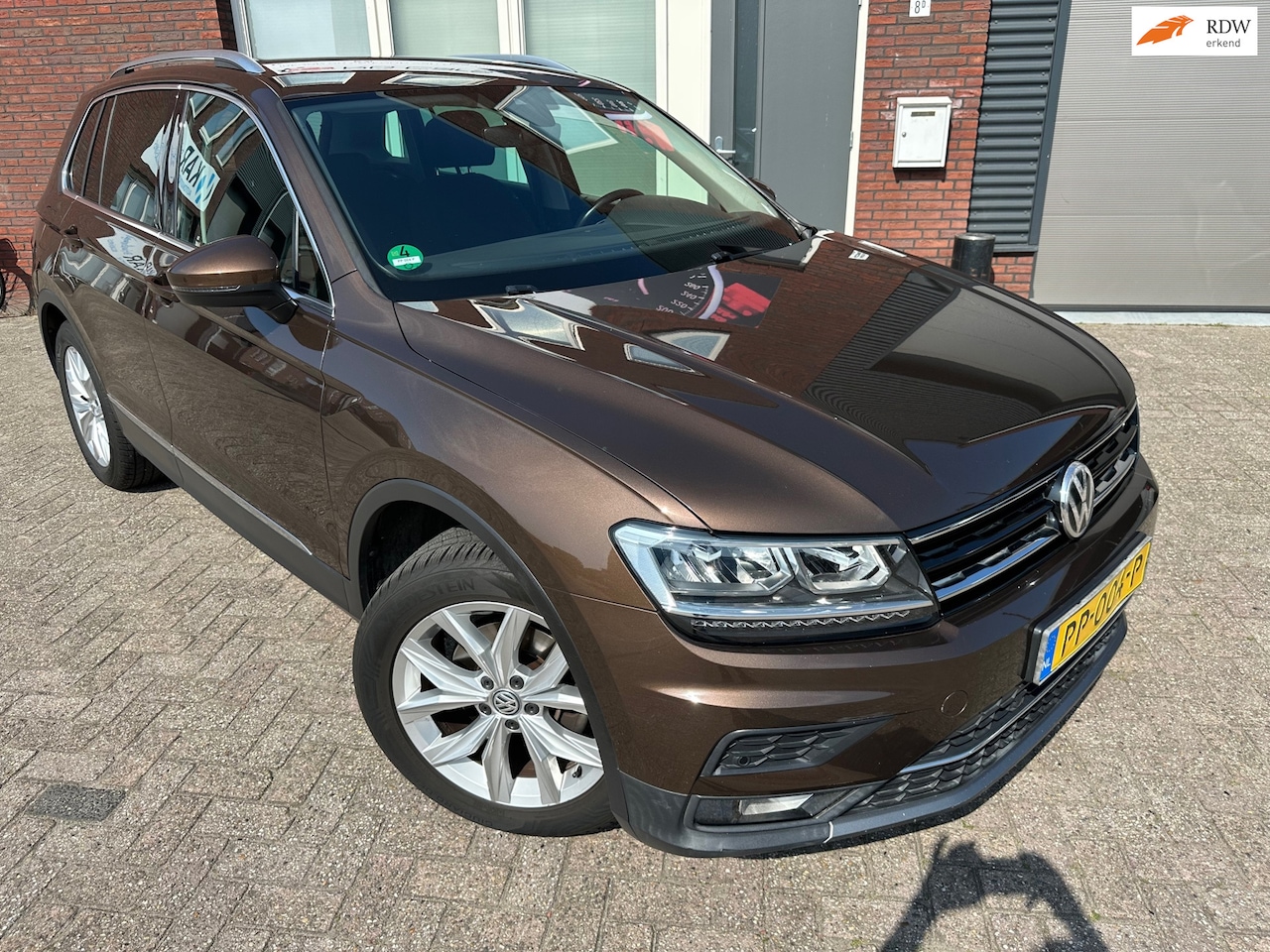 Volkswagen Tiguan - 1.4 TSI ACT Highline / Virtual / Navi / PDC / Carplay / DSG - AutoWereld.nl
