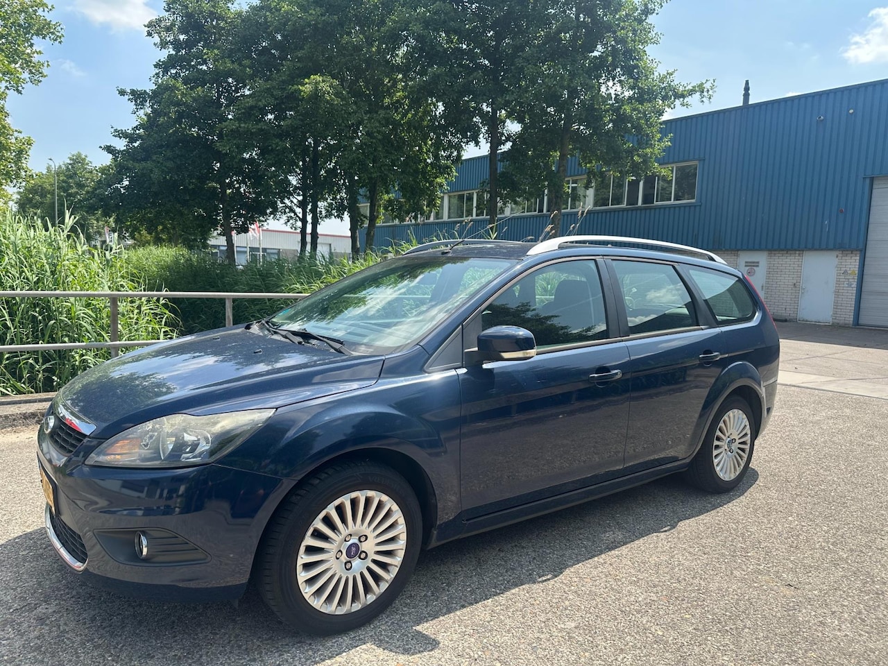 Ford Focus Wagon - 1.8 Limited Clima! Navigatie! 2e Eigenaar! PDC! 1 jaar APK! NAP! - AutoWereld.nl