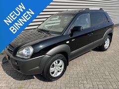Hyundai Tucson - 2.0i 4WD Style Trekhaak Schuifdak