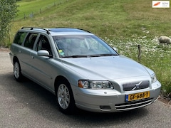 Volvo V70 - V70 2.0T 5 cilinder Clima/Cruise/sch kanteldak/Premium sound/ regensensor/dealer onderhoud