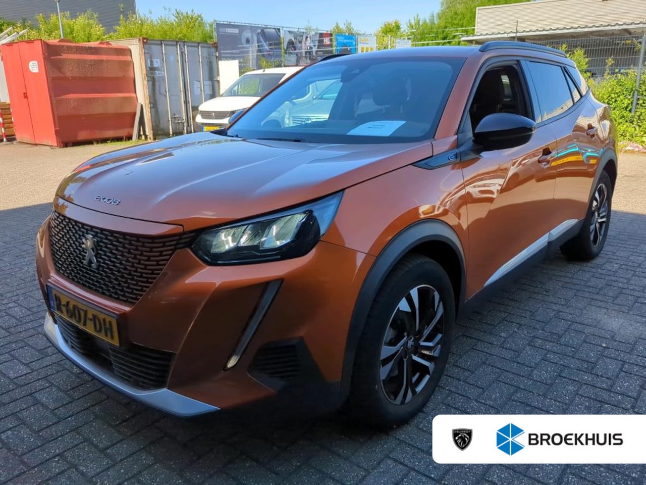 Peugeot e-2008 - EV Allure Pack 50 kWh | Clima | Cruise | Apple Carplay\Android auto | Led | Camera | | Cen - AutoWereld.nl
