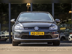 Volkswagen Golf - 1.4 TSI GTE Connected Series