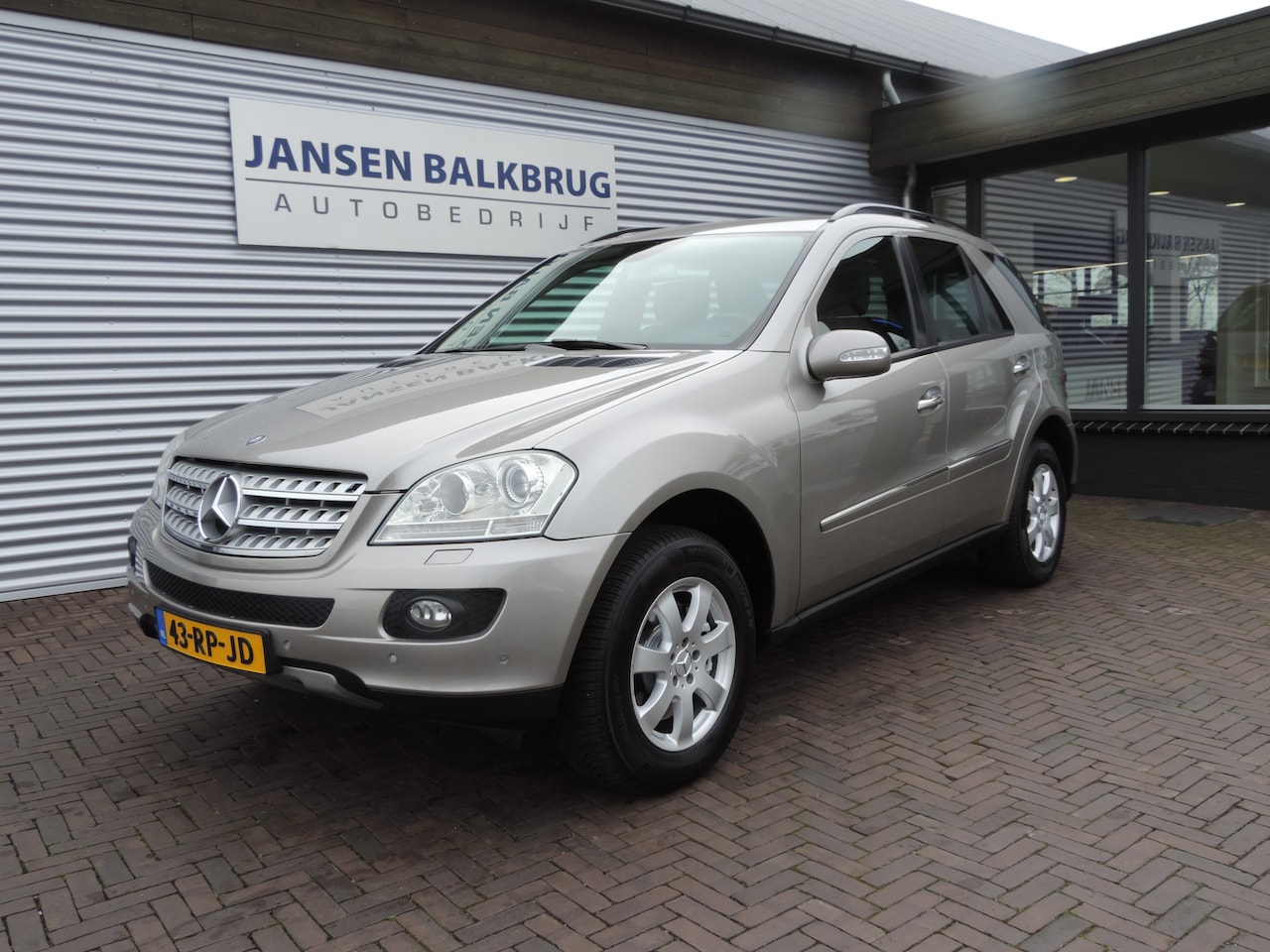 Mercedes-Benz M-klasse - 350 zeer mooi - AutoWereld.nl