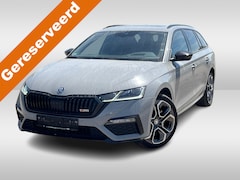 Skoda Octavia Combi - 1.4 TSI 245pk iV RS Steel Grey / Panoramadak / 19"LM Velgen / Keyless / Navigatie High / H