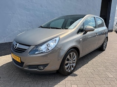 Opel Corsa - 1.4-16V '111' Edition 5-Deurs - Panorama Dak