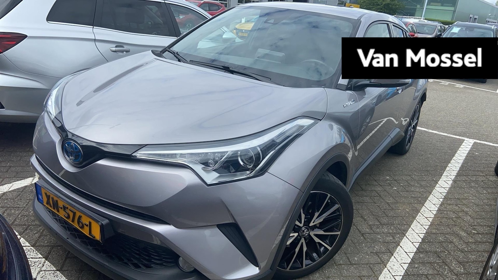 Toyota C-HR - 1.8 Hybrid Dynamic | Navi | Camera | Stoelverwarming | 18'' Velgen | - AutoWereld.nl