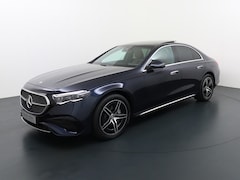 Mercedes-Benz E-klasse - 300e AMG // Burmester 4D // Panoramadak // Headup // Distronic // Leder // Memory // 360 C