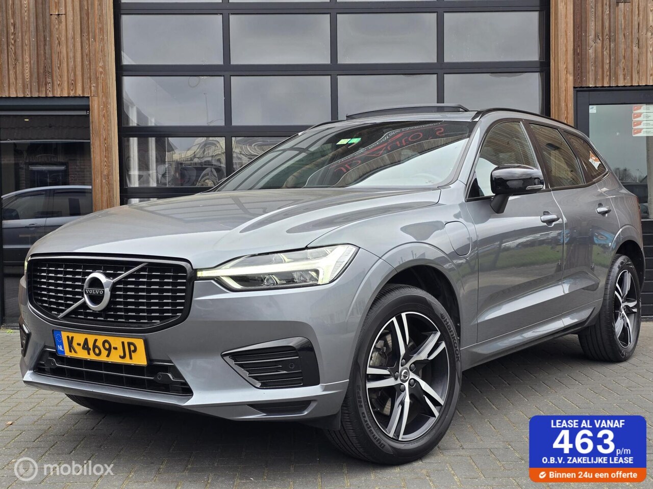 Volvo XC60 - 2.0 T6 RECHARGE AWD R-DESIGN PANO ACC TREKHAAK CAMERA - AutoWereld.nl