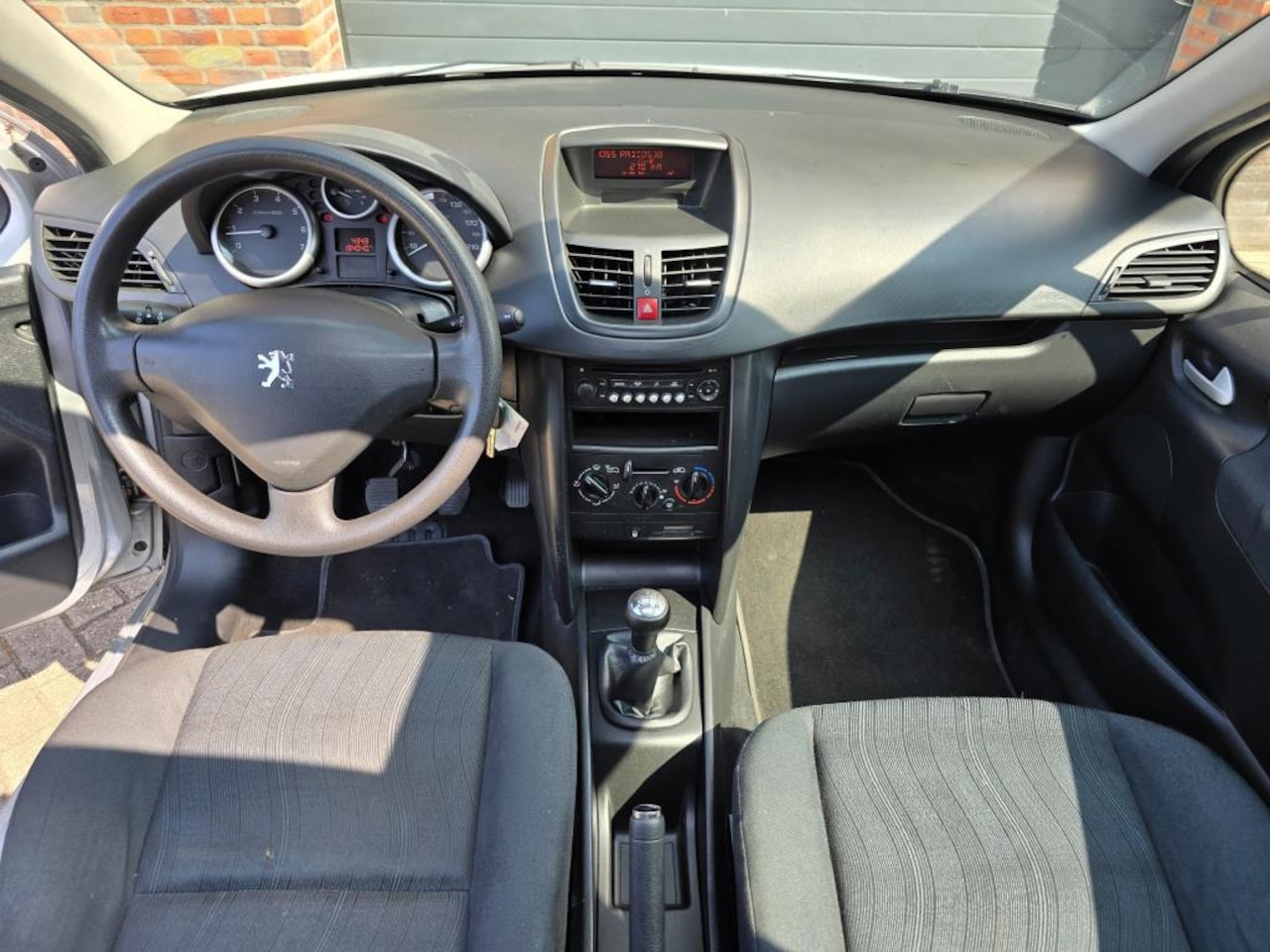 Peugeot 207 - 1.4-16V XR 1.4-16V XR - AutoWereld.nl