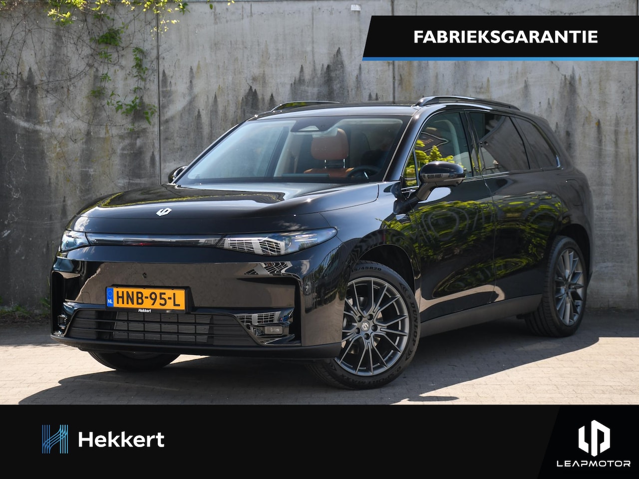 Leapmotor C10 - REEV Design 28.4 kWh 215pk Automaat DODE HOEK | 20''LM | PANO-DAK | 360 CAM. | DAB | NAVI - AutoWereld.nl