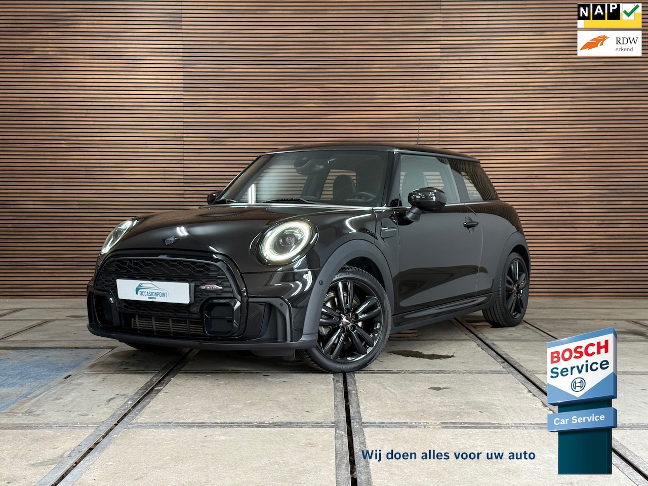 MINI Cooper - Mini 1.5 Automaat John Cooper Works Trim | Black Edition | Sportstoelen | LED - AutoWereld.nl